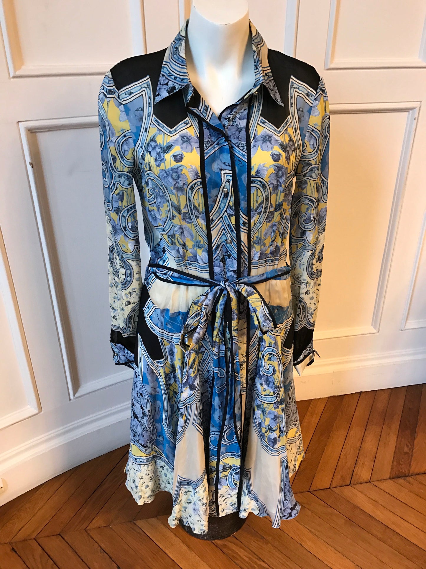 Robe Roberto Cavalli bleue T.38