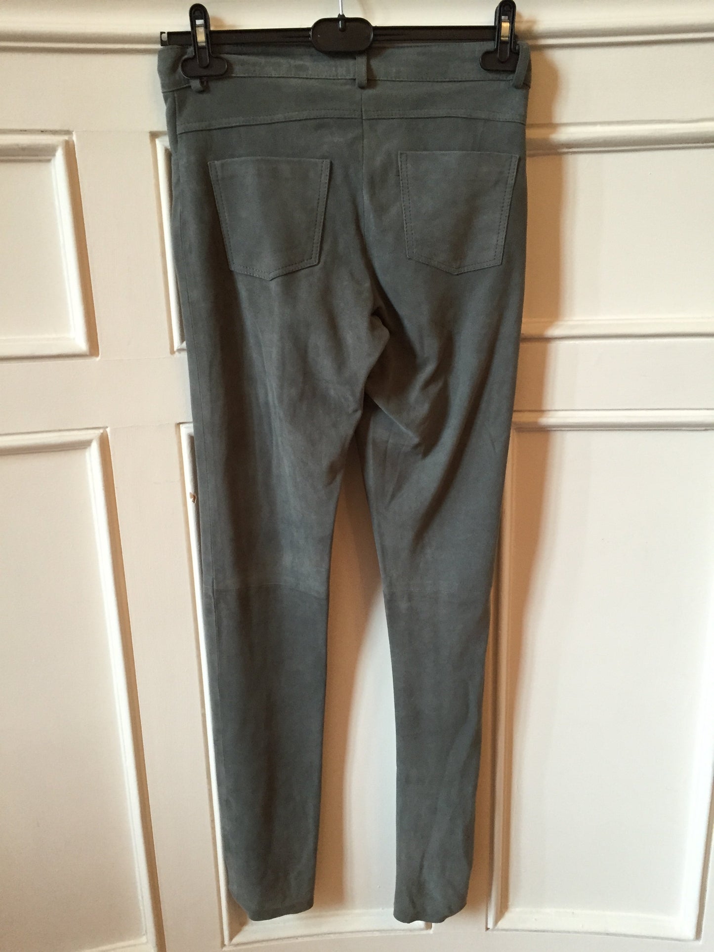 Pantalon en daim gris T.36