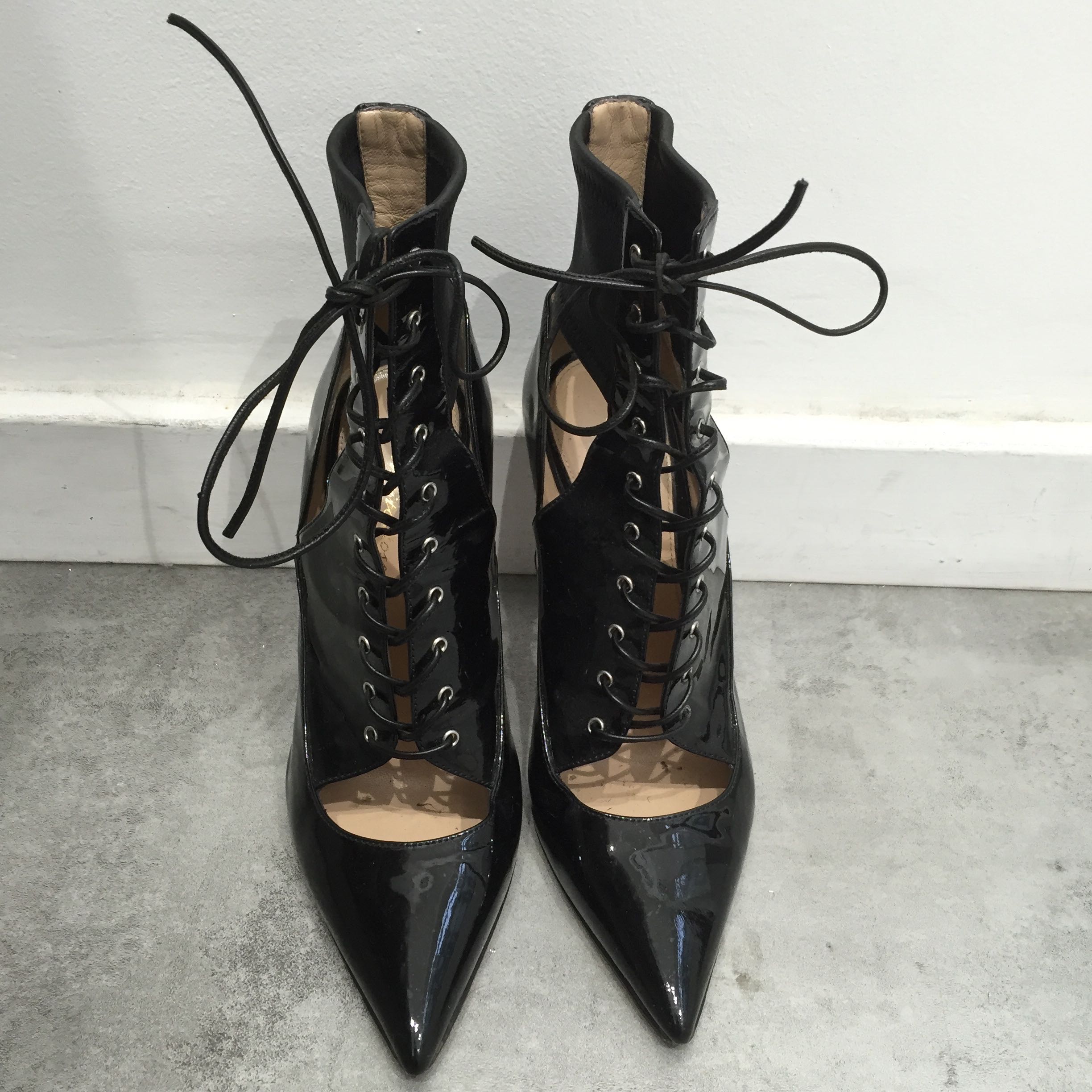 Gianvito rossi lace up 2025 ankle boots