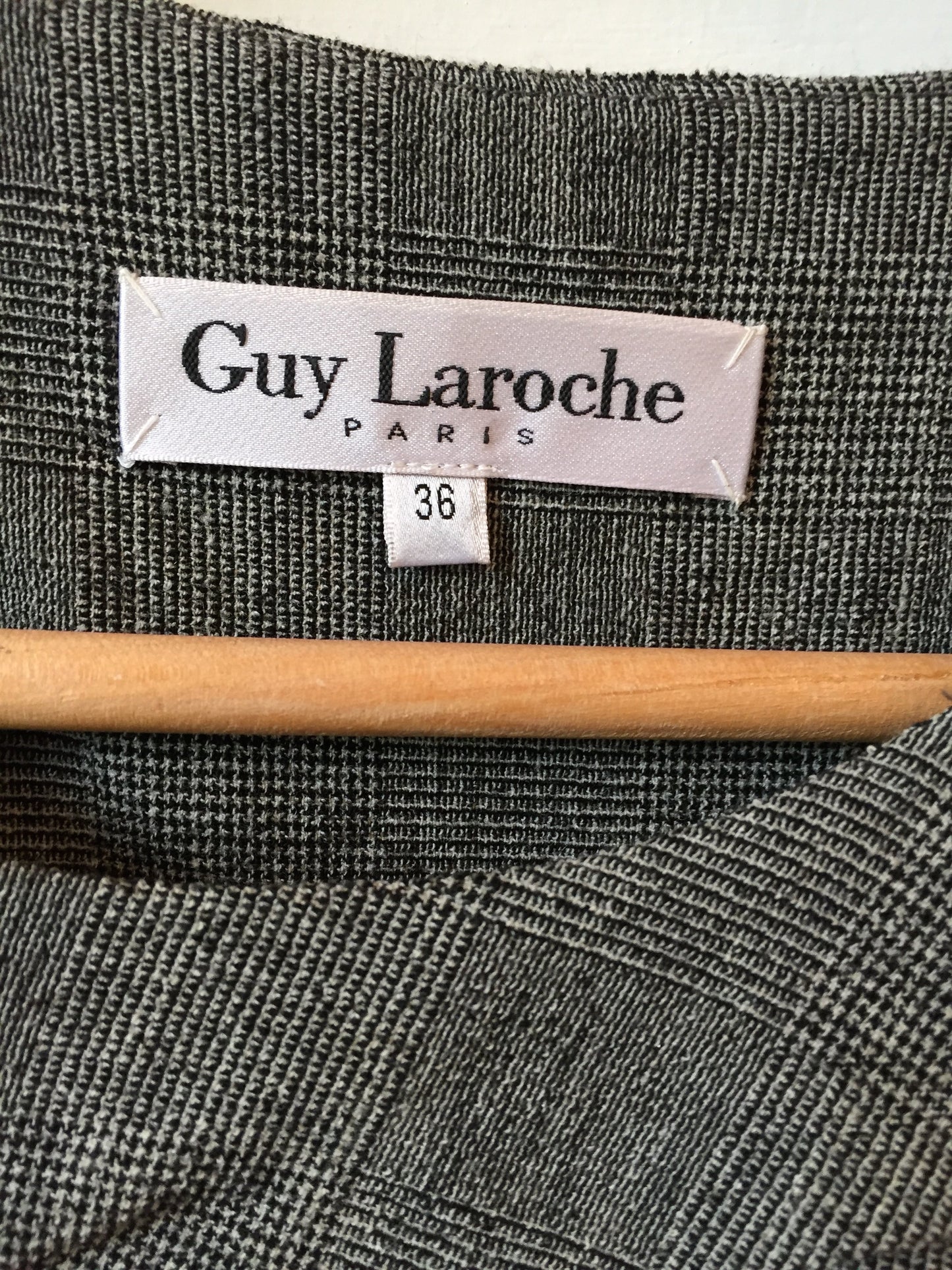 Robe Guy Laroche T.36