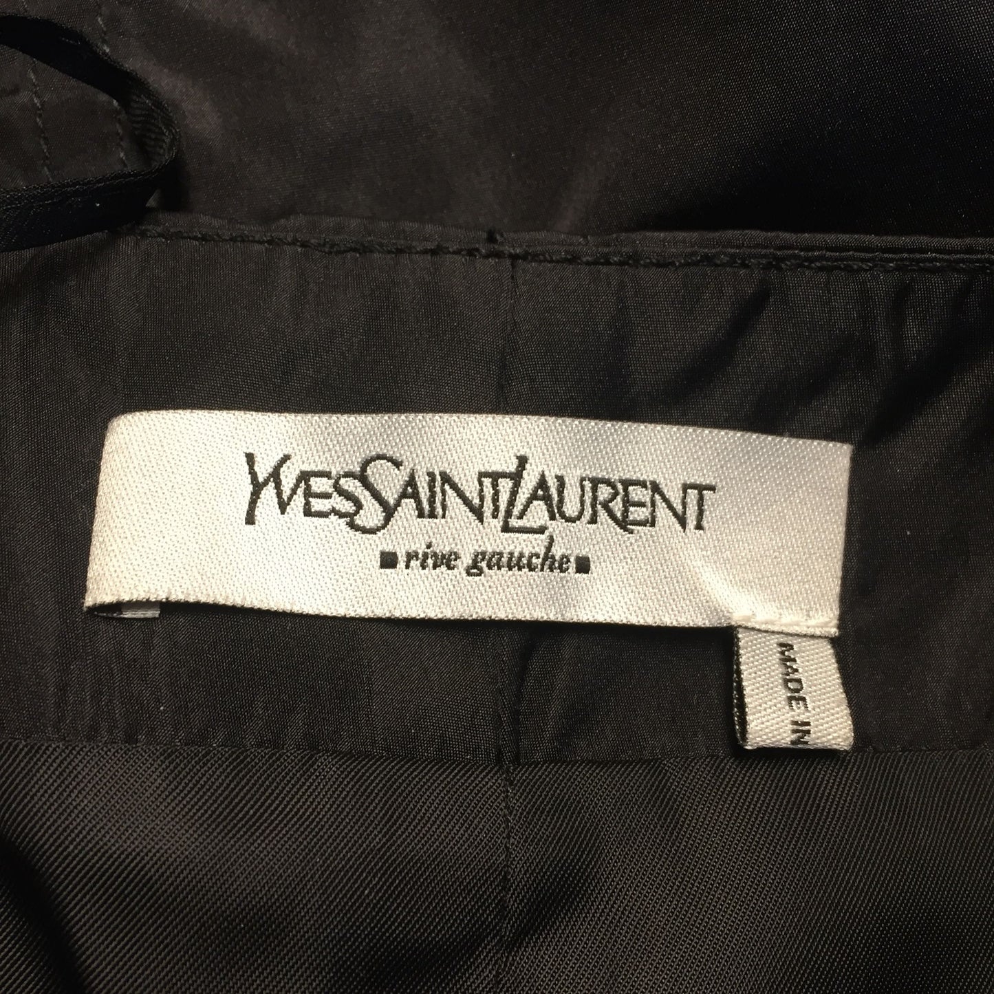 Jupe Yves Saint Laurent noire T.36
