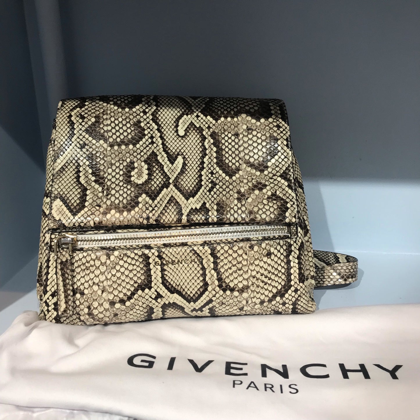 Sac Givenchy en pyhton beige