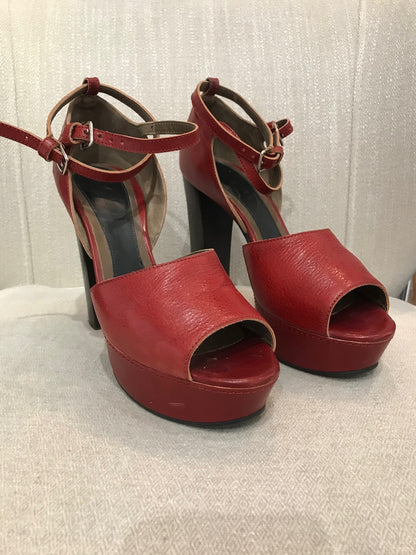 Sandales Marni rouges T.40