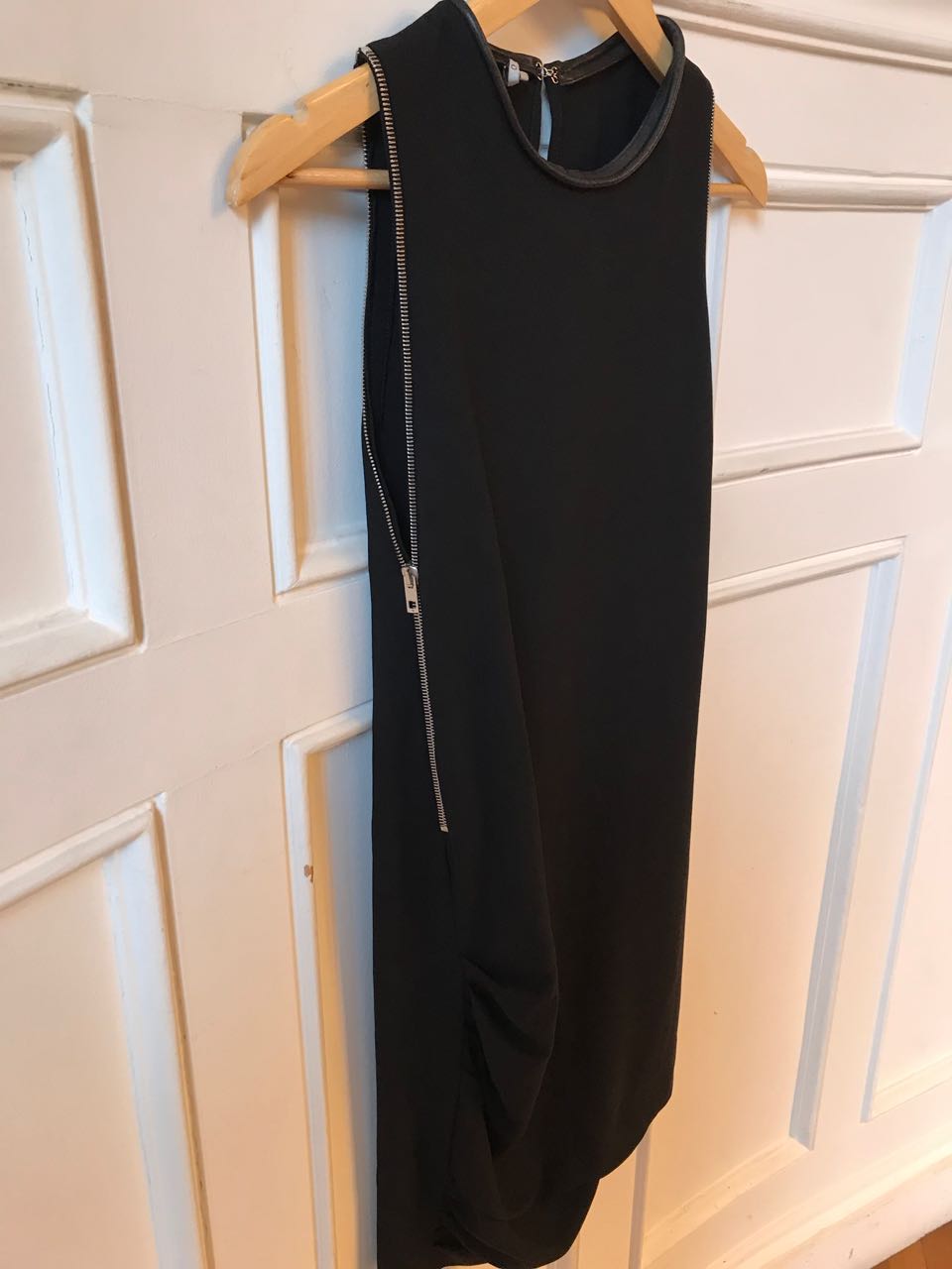 Robe Iro noire T.1