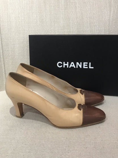 Escarpins Chanel beige T.37,5