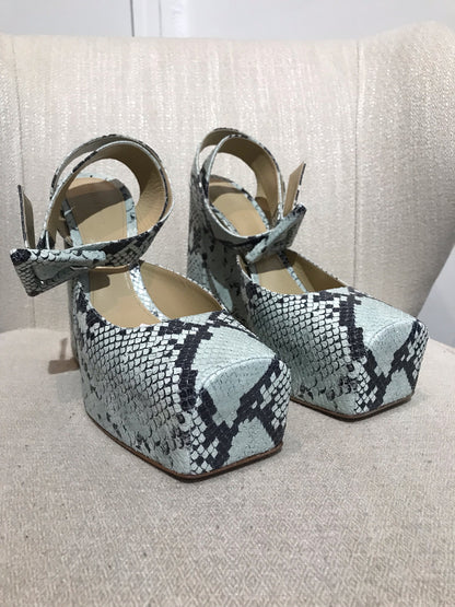 Escarpins Bottega Veneta python T.41