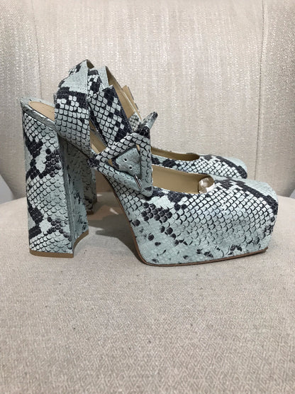 Escarpins Bottega Veneta python T.41