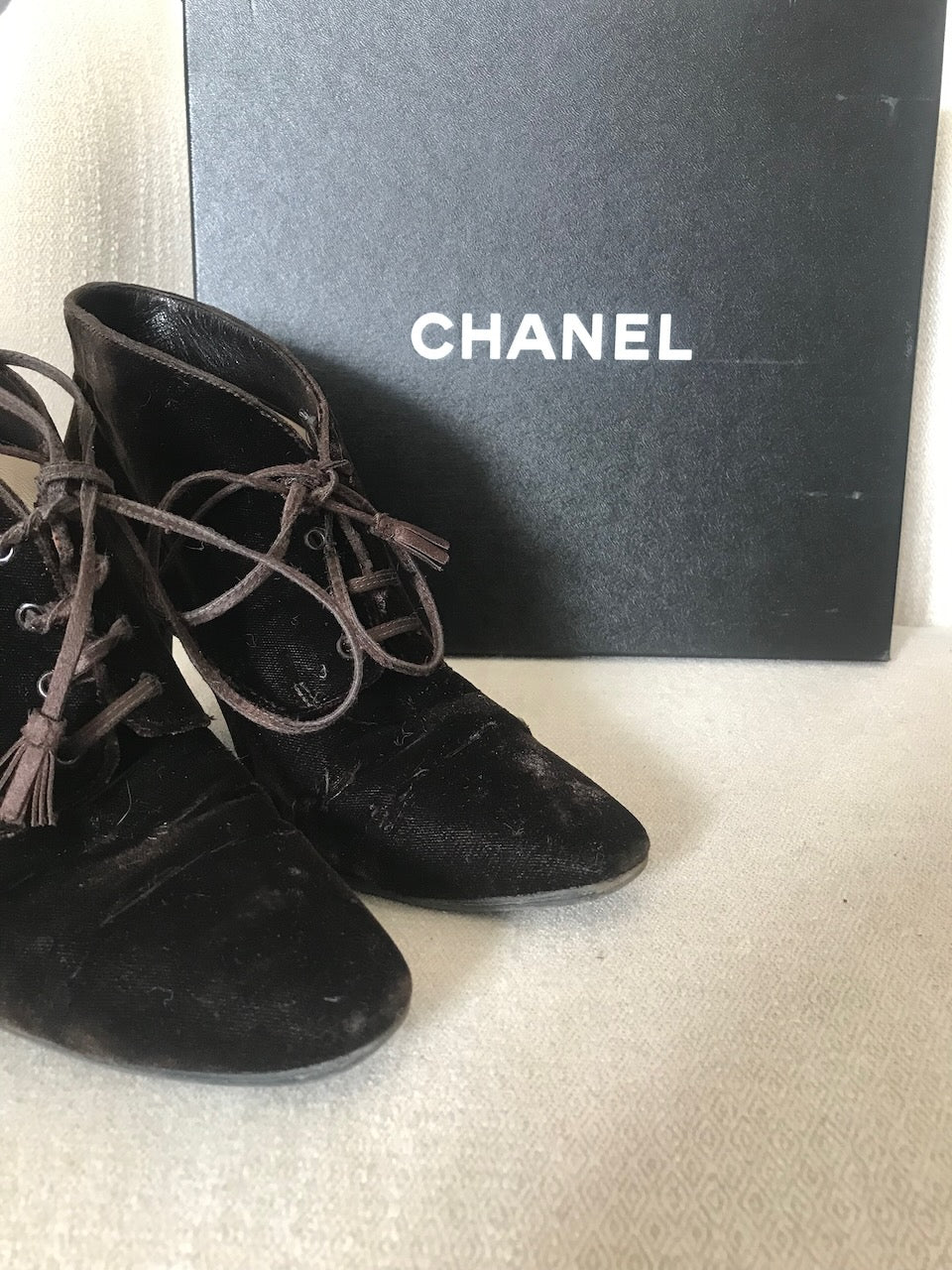 Boots Chanel velours T.37,5