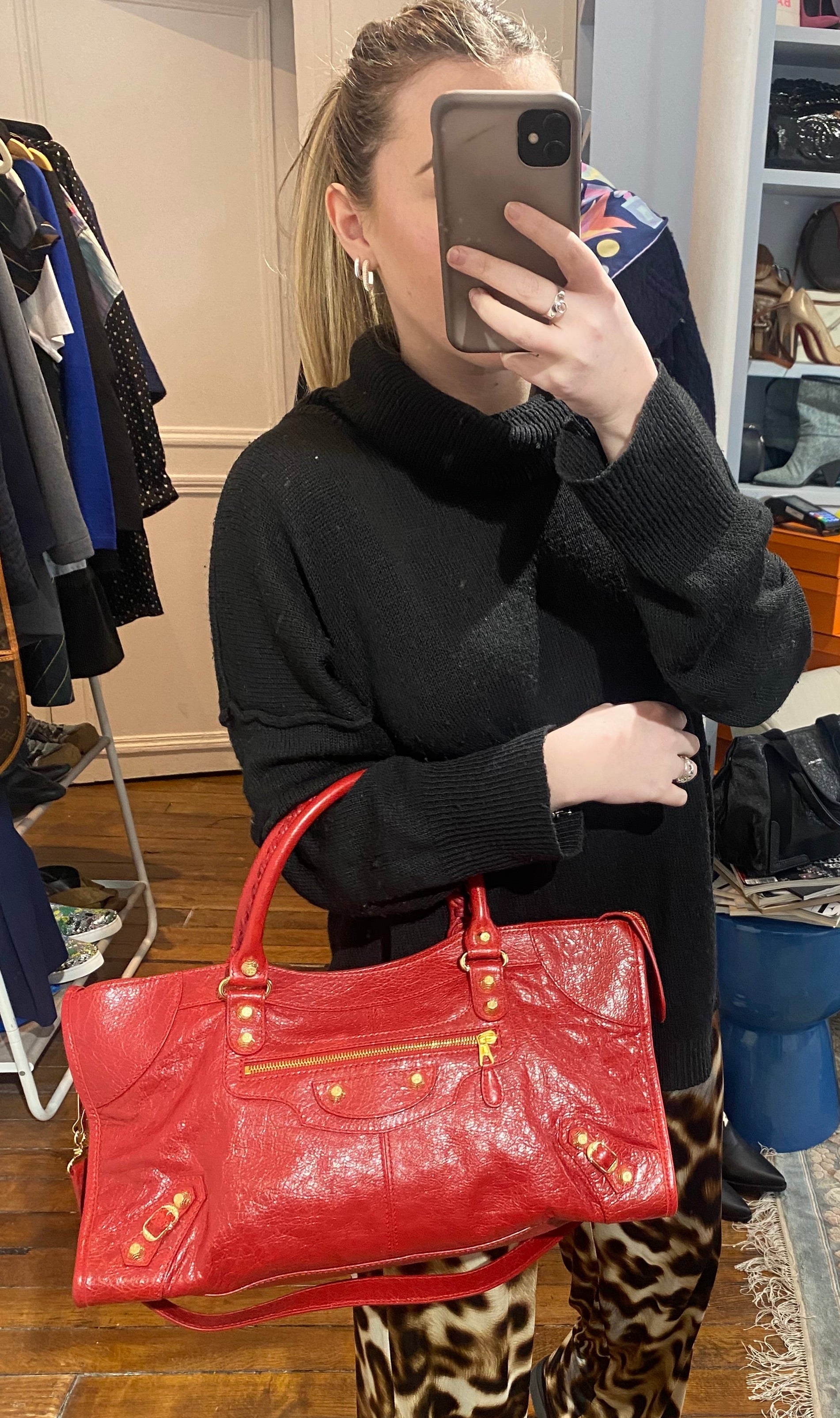 Sac rouge clearance balenciaga