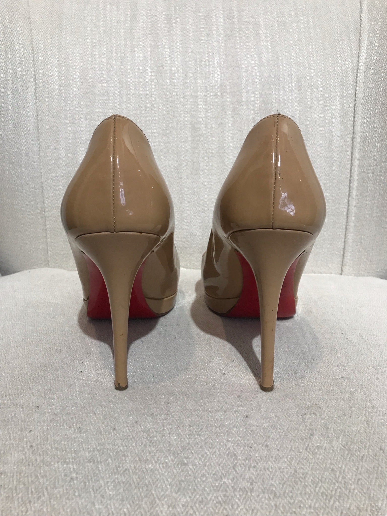 Christian louboutin outlet escarpin