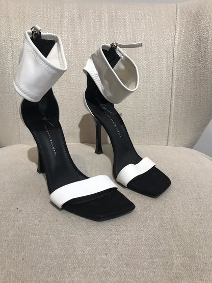 Sandales Giuseppe Zanotti T.37,5