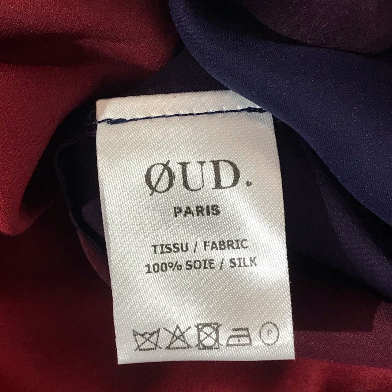 Top Oud rouge T.XS NEUF