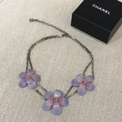 Parure bijoux Chanel fleurs