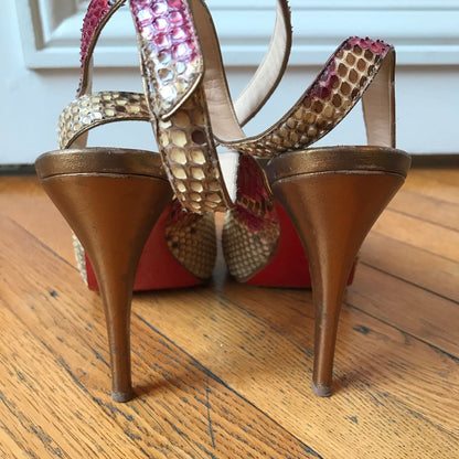 Escarpins Christian Louboutin python T.37,5