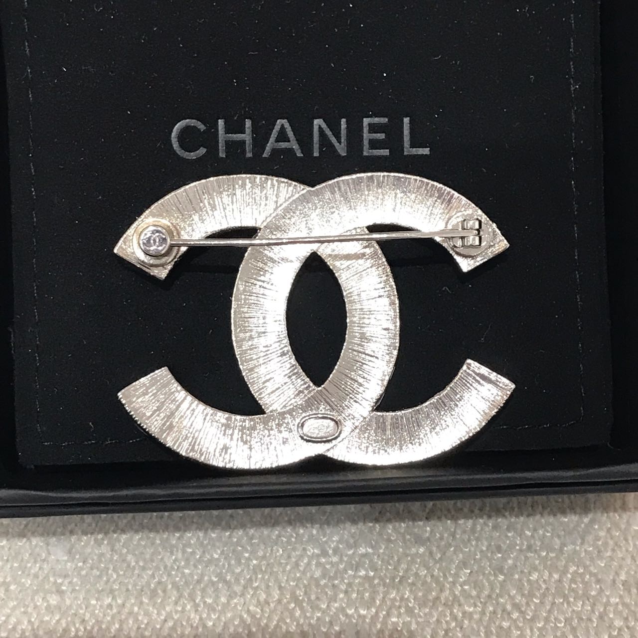 Broche Chanel argent