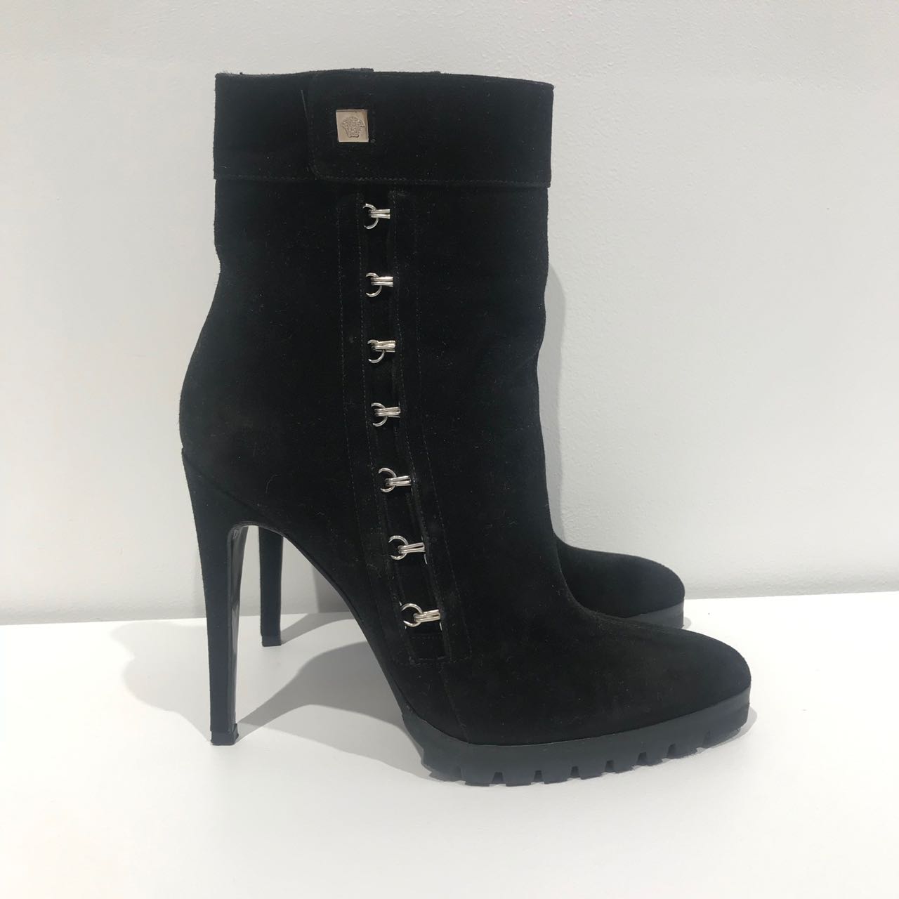 Boots Versace noires T.36
