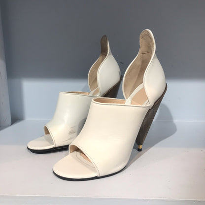 Sandales Givenchy blanches T.37
