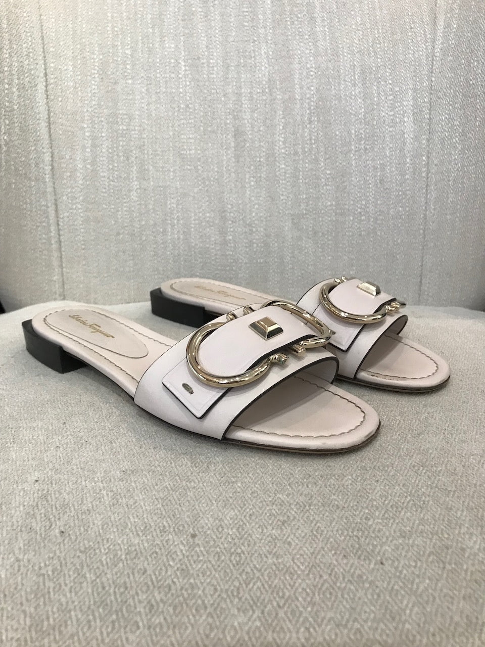 Mules Salvatore Ferragamo T.37,5