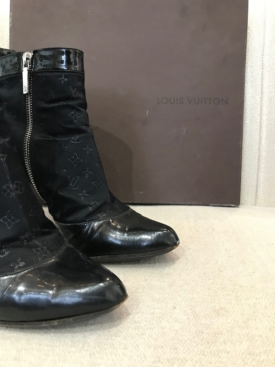 Boots Louis Vuitton noires T.37
